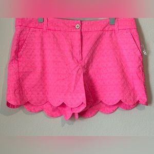 Crown & Ivy Shelby Scalloped Shorts